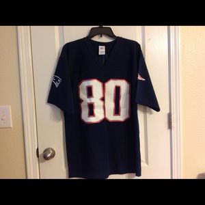 NWOT Patriots jersey and NWT helmet mug #80 Brown
